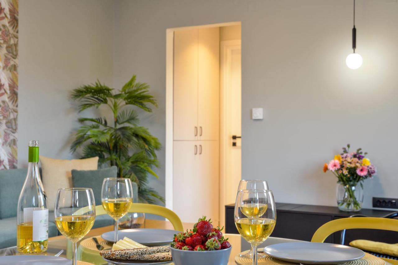 Dandelion Apartments خانيا المظهر الخارجي الصورة